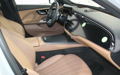 Mercedes-Benz E-Класс, 2025 год, 9 850 000 рублей, 29 фотография