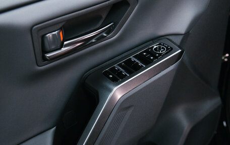 Toyota RAV4, 2025 год, 15 фотография