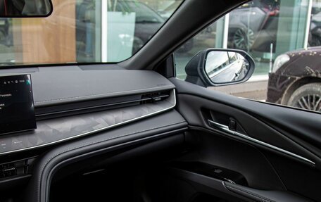 Toyota Camry, 2025 год, 4 700 000 рублей, 14 фотография