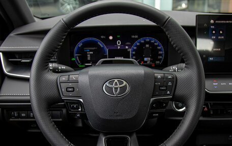 Toyota Camry, 2025 год, 4 700 000 рублей, 17 фотография