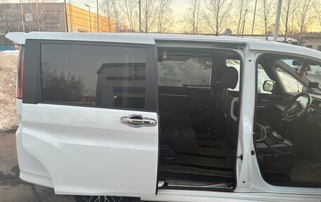 Honda Stepwgn IV, 2019 год, 2 300 000 рублей, 11 фотография