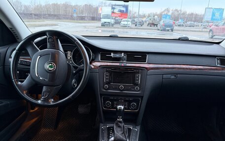 Skoda Superb III рестайлинг, 2013 год, 1 040 000 рублей, 13 фотография