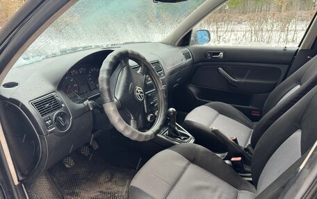 Volkswagen Golf IV, 2001 год, 250 000 рублей, 5 фотография
