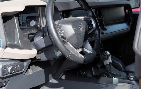 Ford Bronco, 2022 год, 7 800 000 рублей, 16 фотография