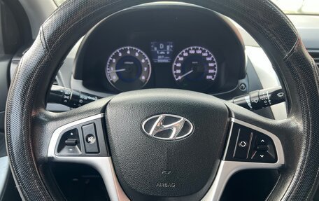 Hyundai Solaris II рестайлинг, 2012 год, 560 000 рублей, 18 фотография