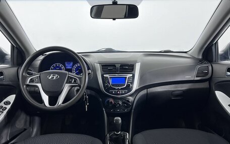 Hyundai Solaris II рестайлинг, 2012 год, 650 000 рублей, 14 фотография
