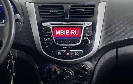 Hyundai Solaris II рестайлинг, 2012 год, 650 000 рублей, 15 фотография