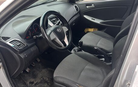 Hyundai Solaris II рестайлинг, 2014 год, 330 000 рублей, 5 фотография