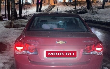 Chevrolet Cruze II, 2010 год, 440 000 рублей, 3 фотография