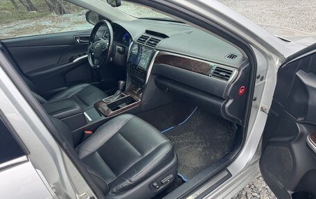 Toyota Camry, 2018 год, 2 200 000 рублей, 8 фотография