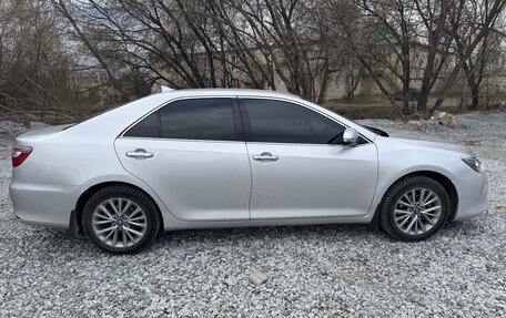 Toyota Camry, 2018 год, 2 200 000 рублей, 6 фотография