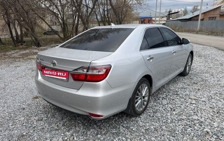 Toyota Camry, 2018 год, 2 200 000 рублей, 5 фотография