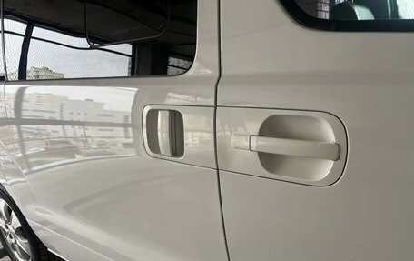 Hyundai Grand Starex Grand Starex I рестайлинг 2, 2014 год, 2 090 000 рублей, 5 фотография