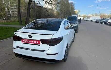 KIA Rio III рестайлинг, 2016 год, 480 000 рублей, 1 фотография