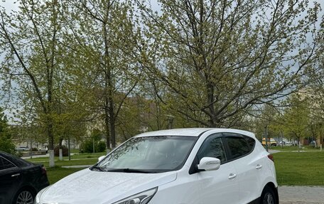 Hyundai ix35 I рестайлинг, 2015 год, 1 550 000 рублей, 2 фотография