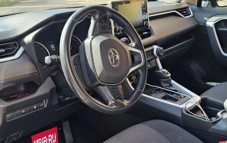 Toyota RAV4, 2019 год, 2 750 000 рублей, 9 фотография