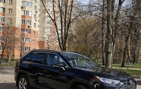 Toyota RAV4, 2019 год, 2 750 000 рублей, 7 фотография