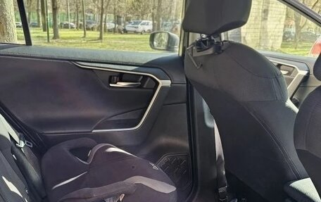 Toyota RAV4, 2019 год, 2 750 000 рублей, 13 фотография