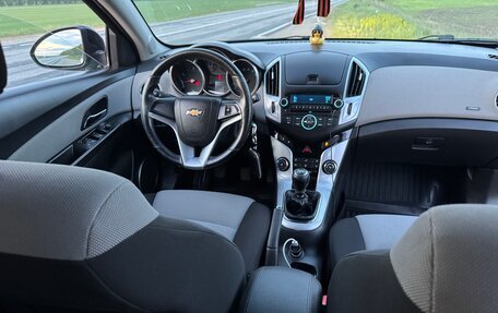 Chevrolet Cruze II, 2013 год, 870 000 рублей, 14 фотография