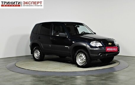 Chevrolet Niva I рестайлинг, 2015 год, 587 000 рублей, 3 фотография