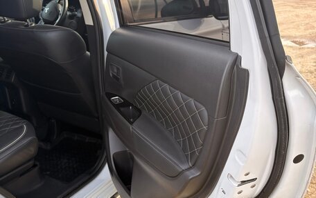 Mitsubishi Outlander III рестайлинг 3, 2022 год, 2 700 000 рублей, 18 фотография