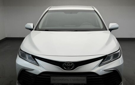 Toyota Camry, 2021 год, 2 398 000 рублей, 2 фотография