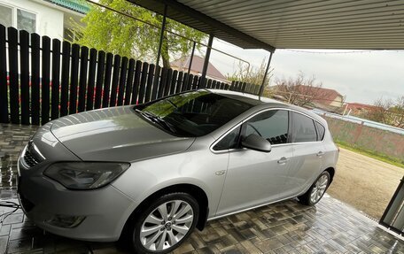 Opel Astra J, 2011 год, 950 000 рублей, 3 фотография