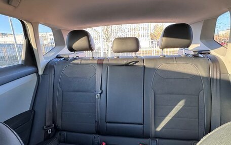 Volkswagen Taos, 2021 год, 1 700 000 рублей, 12 фотография