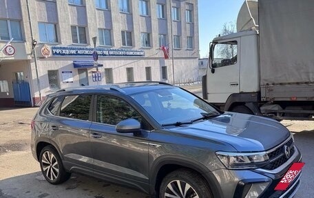 Volkswagen Taos, 2021 год, 1 700 000 рублей, 4 фотография