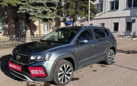Volkswagen Taos, 2021 год, 1 700 000 рублей, 2 фотография