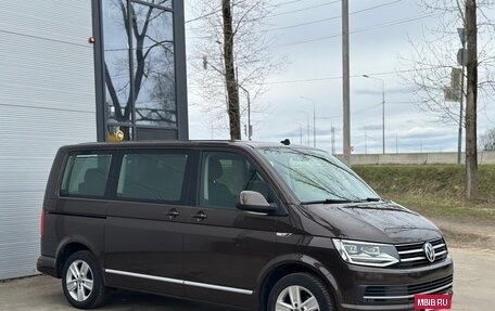 Volkswagen Multivan T6 рестайлинг, 2018 год, 3 950 000 рублей, 3 фотография