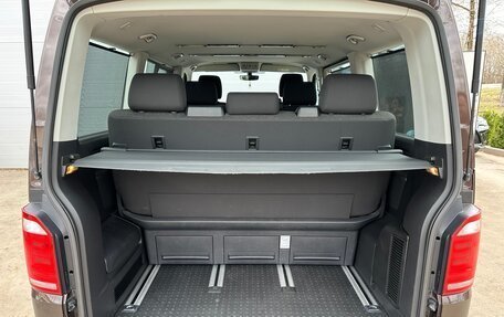 Volkswagen Multivan T6 рестайлинг, 2018 год, 3 950 000 рублей, 17 фотография