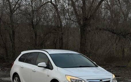 Opel Astra J, 2012 год, 810 000 рублей, 5 фотография