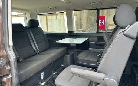 Volkswagen Multivan T6 рестайлинг, 2018 год, 3 950 000 рублей, 14 фотография