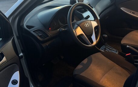 Hyundai Solaris II рестайлинг, 2013 год, 750 000 рублей, 6 фотография