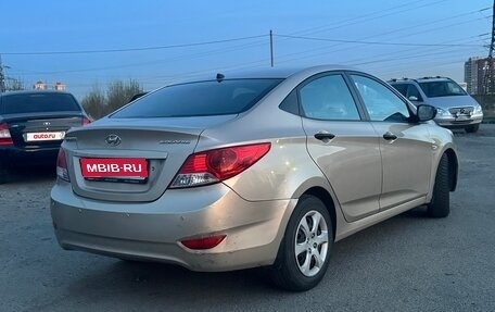 Hyundai Solaris II рестайлинг, 2013 год, 750 000 рублей, 4 фотография