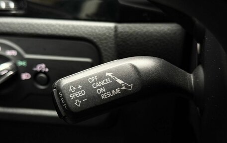 Volkswagen Touareg III, 2016 год, 2 599 000 рублей, 21 фотография