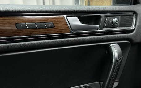 Volkswagen Touareg III, 2016 год, 2 599 000 рублей, 24 фотография