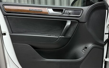 Volkswagen Touareg III, 2016 год, 2 599 000 рублей, 23 фотография