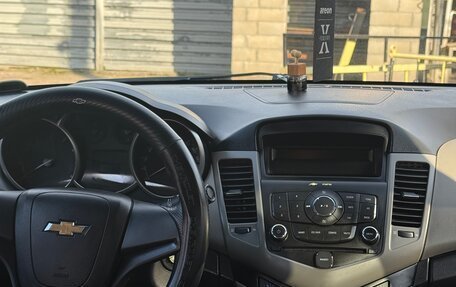 Chevrolet Cruze II, 2012 год, 985 000 рублей, 7 фотография