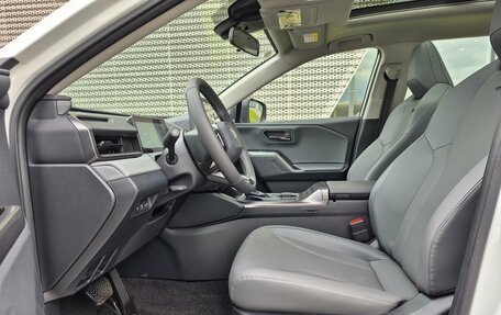 Toyota RAV4, 2025 год, 4 390 000 рублей, 17 фотография