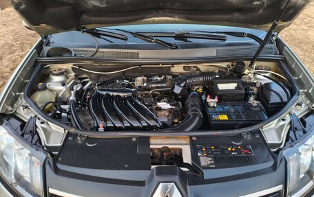 Renault Logan II, 2017 год, 735 000 рублей, 4 фотография