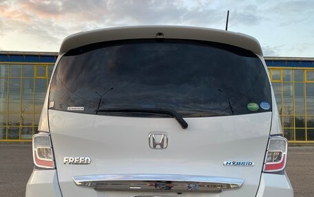 Honda Freed I, 2013 год, 1 145 000 рублей, 6 фотография