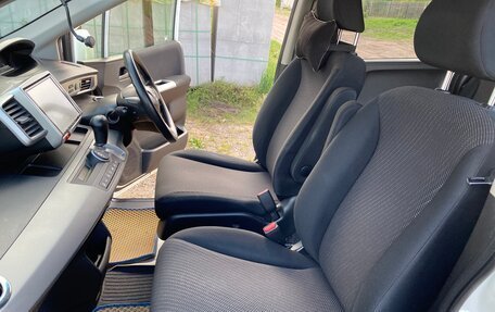 Honda Freed I, 2013 год, 1 145 000 рублей, 20 фотография