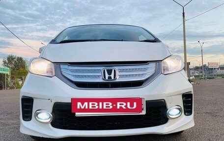 Honda Freed I, 2013 год, 1 145 000 рублей, 14 фотография