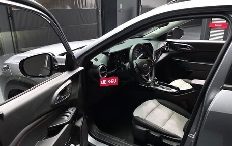 Chevrolet Trax, 2024 год, 1 675 000 рублей, 10 фотография