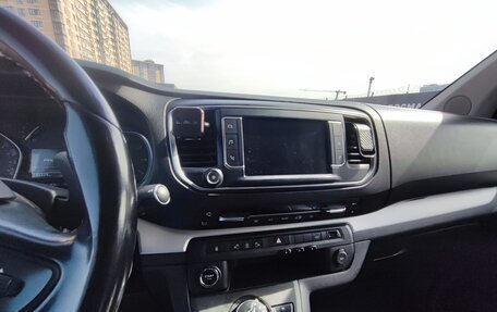 Peugeot Traveller I, 2018 год, 2 700 000 рублей, 17 фотография