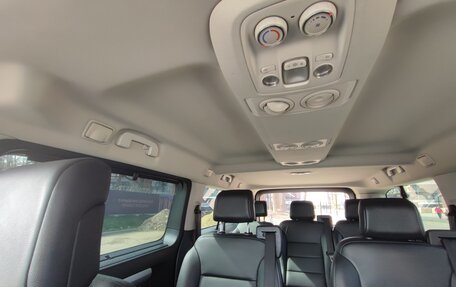 Peugeot Traveller I, 2018 год, 2 700 000 рублей, 27 фотография