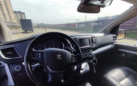 Peugeot Traveller I, 2018 год, 2 700 000 рублей, 19 фотография