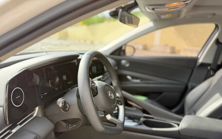 Hyundai Elantra, 2023 год, 1 820 000 рублей, 7 фотография